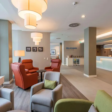 Hampton By Hilton Munich City West-3